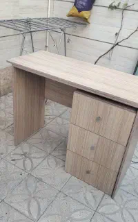 میز و کشو ۳ تایی صندلی چرخ دار جک دار
