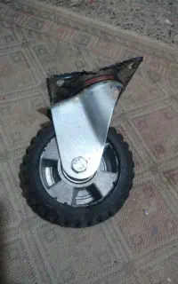 دو جفت چرخ گاری یا گاوصندوق