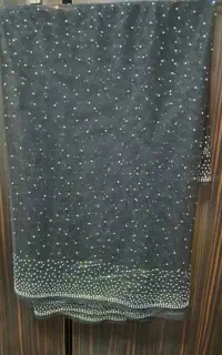 لیسی نگینی ۸۰۰