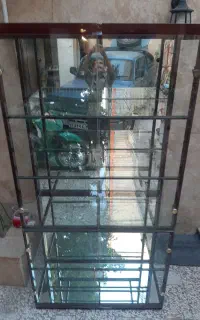 بوفه( ویترین) فلزی
