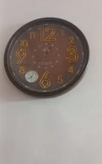 ساعت چوبی سالم ۳ماه بیشترنیست که خریدم