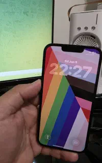 ایفون ۱۳ نرمال ۲۵۶ در حد نو
