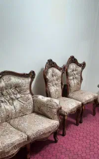 مبل سلطنتی ۹ نفره