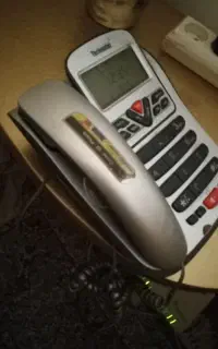 خط تلفن ثابت