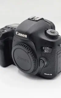 دوربین دست دوم کانن 5D Mark III