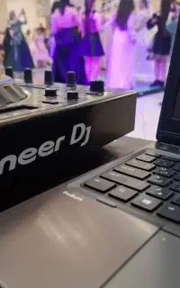 دی‌جی و خواننده بانوان برای جشن‌ها و دورهمی‌ها