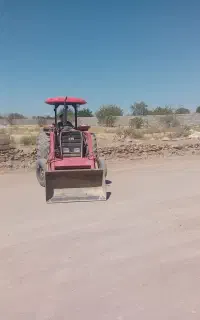 تراکتور ۲۸۵ بیل چها جک