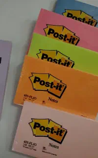 کاغذ یادداشت چسب دار