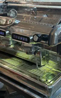 ماشین اسپرسوساز صنعتی ، دستگاه های ایتالیایی