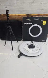 رینگ لایت سی یرا حرفه ای با پایه وکیف