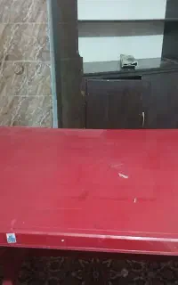 میز پلاستیکی