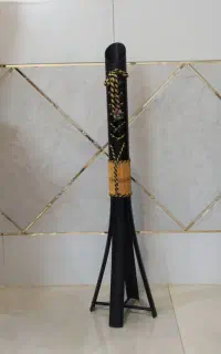 گلدان پایه بلند