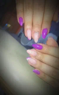 آموزش کاشت ناخن