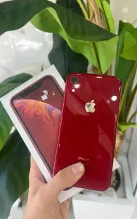 آیفون XR رنگ قرمز کاملا سالم و تمیز