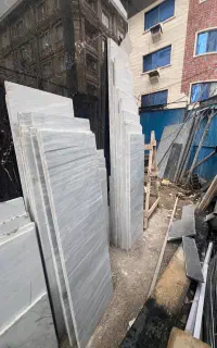 سنگ مرمریت سفید طوسی