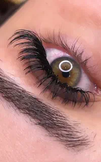خدمات تخصصی و آموزش اکستنشن مژه و لیفت ابرو و مژه