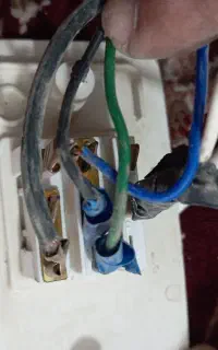 تعمیر لوازم خانگی درمحل برق کشی لوله کشی آب فاضلاب