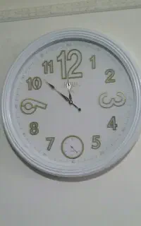 ساعت دیواری