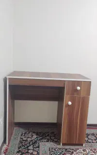 میز تحریر کامپیوتر