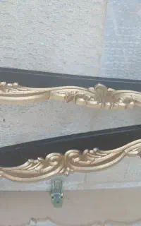 ۳ عدد کتیبه سرپرده سلطنتی MDF سه‌متری با پایه فلزی