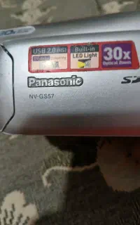 2،0000000 میلیون میدمش  اس شارژر ندارد