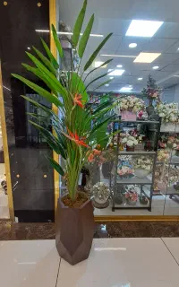 درختچه مصنوعی و شکوفه