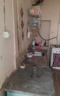 خانه حیاط دار و دربست،یک خواب،مسکونی ویا انبار