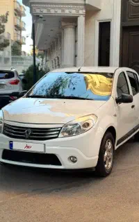 رنو ساندرو