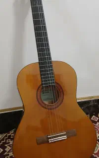 گیتار یاماها سی ۴۰