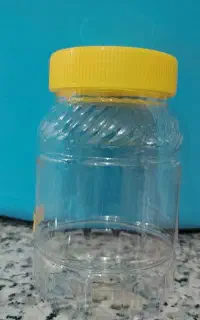 ظرف پلاستیکی