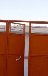 ساختمان مسکونی