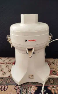 دستگاه آبمیوه گیری