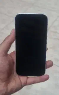 ایفون ۱۶ نرمال سفید باطری ۱۰۰
