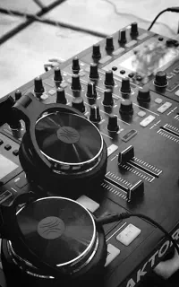 دیجی dj . خواننده . سورپرایز تولد