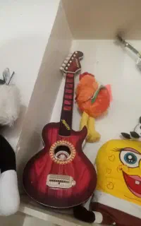 گیتار سالم وتمیز 350