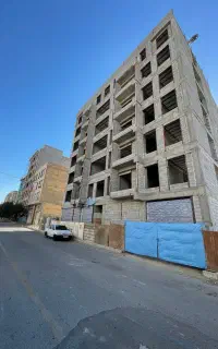 نگهبان دائم به همراه کاردر روزفقط اتباع مدرک معتبر
