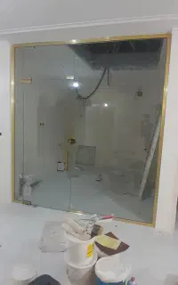 نصب و تعمیر شیشه سکوریت