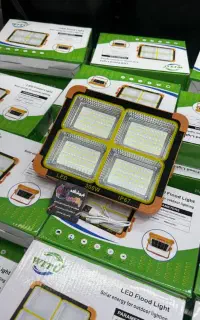 پروژکتور شارژی و خورشیدی(فروشگاه پلاس)