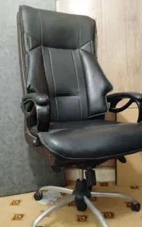 صندلی اداری و گیم