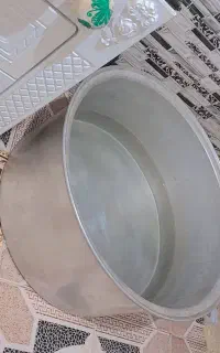 دیگ بزرگ ب فروش میرسد