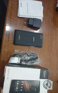 Xperia m در حد نو