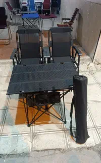میز برزنتی ۹۸۰،صندلی تاشو دسته دار۱۰۵۰،قیمت‌تولیدی