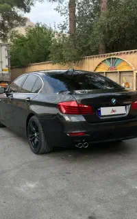 بی ام و ۵۲۸