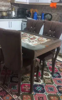 میزناهارخوری ۴نفره نوتمیز