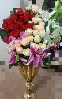 گل وگلدان