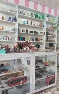 ویترین لوازم ارایشی ایوان