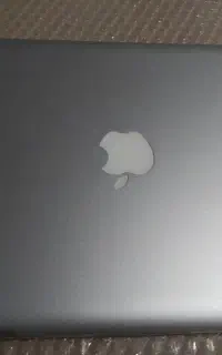 لپتاپ مک بوک
