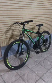 دوچرخه تریک در حد نو خیلی کم استفاده شده