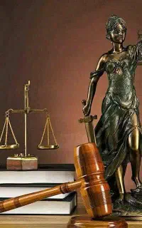 وکیل دادگستری و مشاور حقوقی