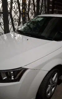 راننده مجرب باخودروی دناتوربو اتوماتیک